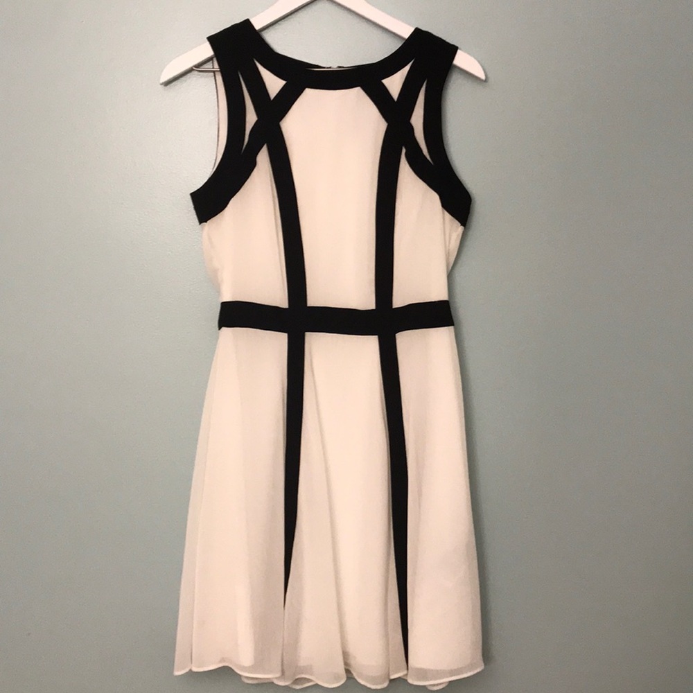 Banana Republic - White sleeveless dress